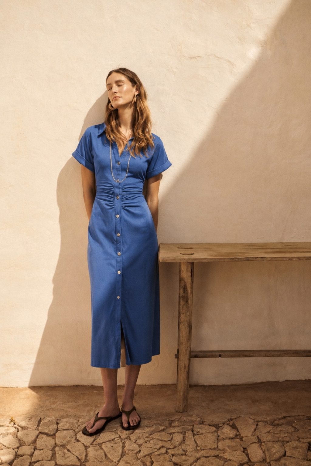 Robe chemise midi cintrée à fronces
